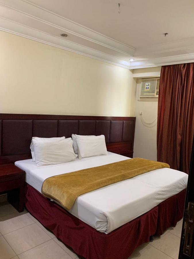 Rabwah Al Safwa Hotel 7 麦地那 外观 照片