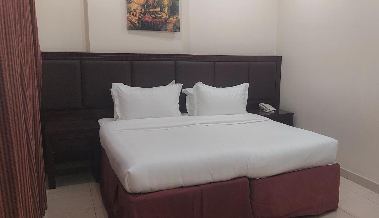 Rabwah Al Safwa Hotel 7 麦地那 外观 照片